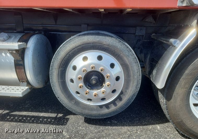 image for item DR4795 2013 Freightliner  Coronado SD dump truck