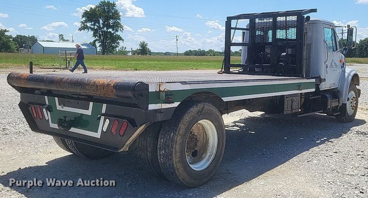 image for item DR4802 1992 International  4900 winch truck