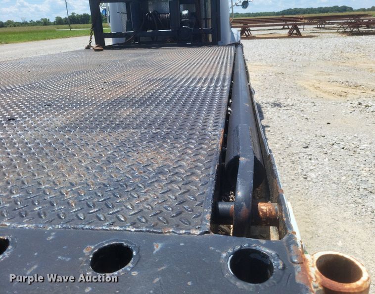 image for item DR4802 1992 International  4900 winch truck