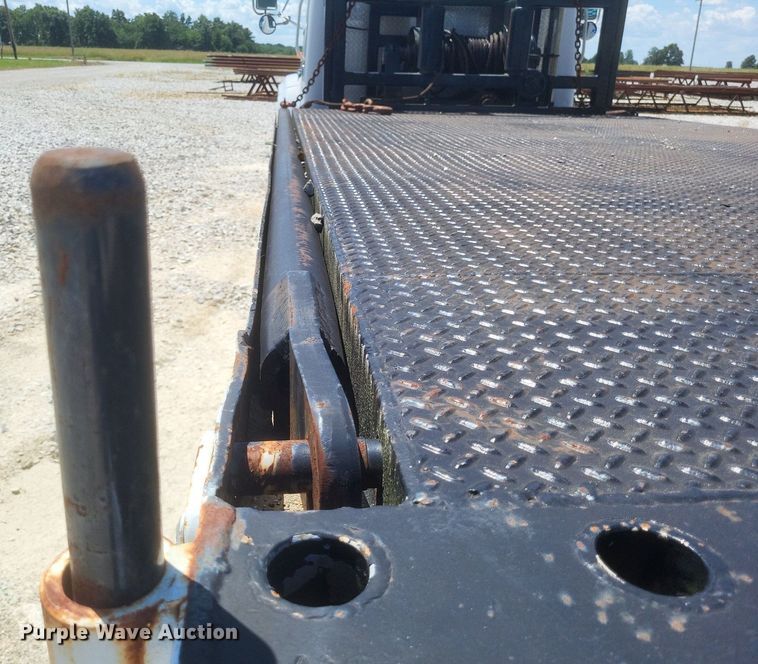 image for item DR4802 1992 International  4900 winch truck