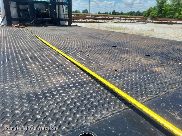 image for item DR4802 1992 International  4900 winch truck