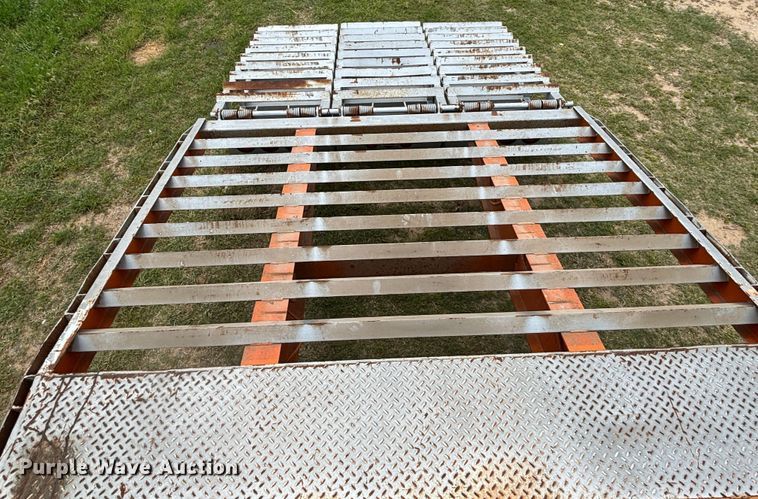 image for item DS2490 1999 Wabash  drop deck trailer