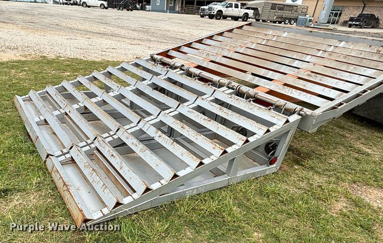 image for item DS2490 1999 Wabash  drop deck trailer
