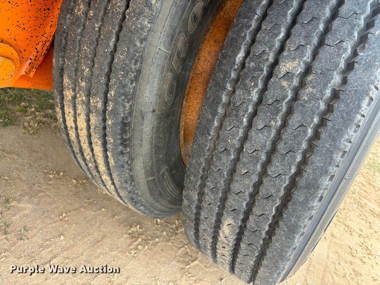 image for item DS2490 1999 Wabash  drop deck trailer