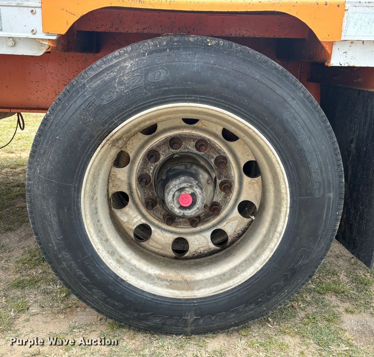 image for item DS2490 1999 Wabash  drop deck trailer