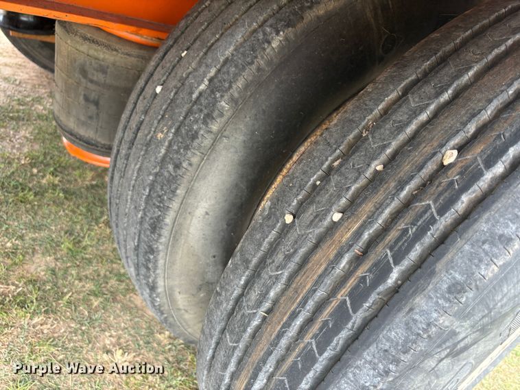 image for item DS2490 1999 Wabash  drop deck trailer