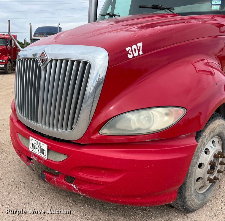 image for item DS3070 2012 International  Prostar semi truck