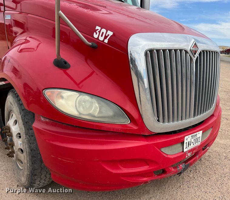 image for item DS3070 2012 International  Prostar semi truck