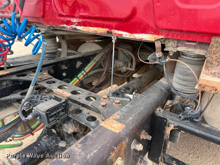 image for item DS3070 2012 International  Prostar semi truck