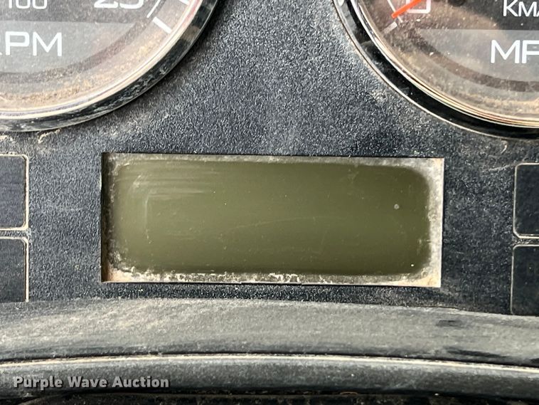 image for item DS3070 2012 International  Prostar semi truck