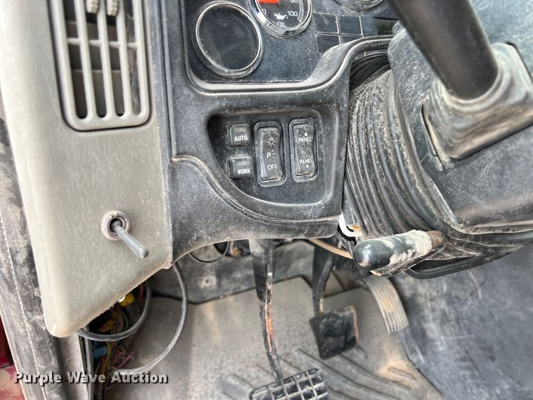 image for item DS3070 2012 International  Prostar semi truck