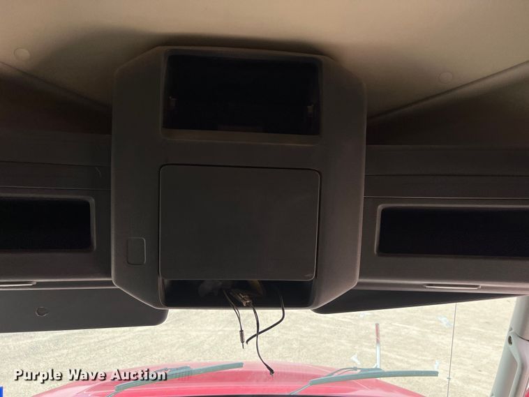 image for item DS3070 2012 International  Prostar semi truck