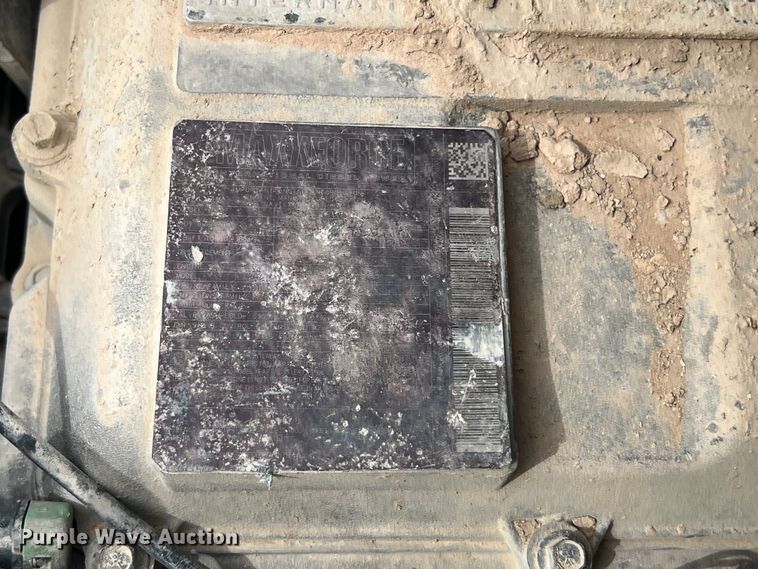 image for item DS3070 2012 International  Prostar semi truck