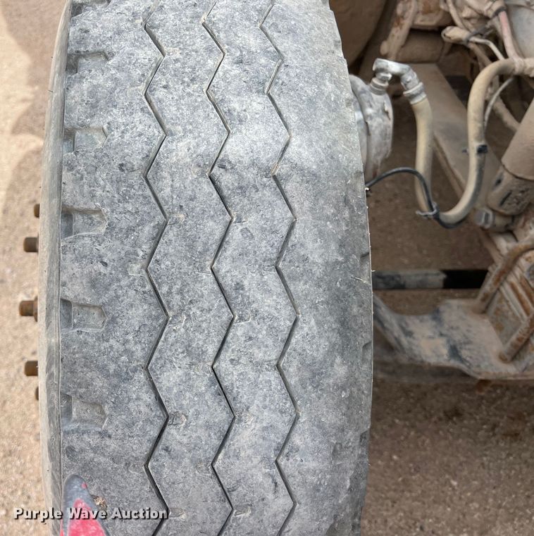 image for item DS3070 2012 International  Prostar semi truck