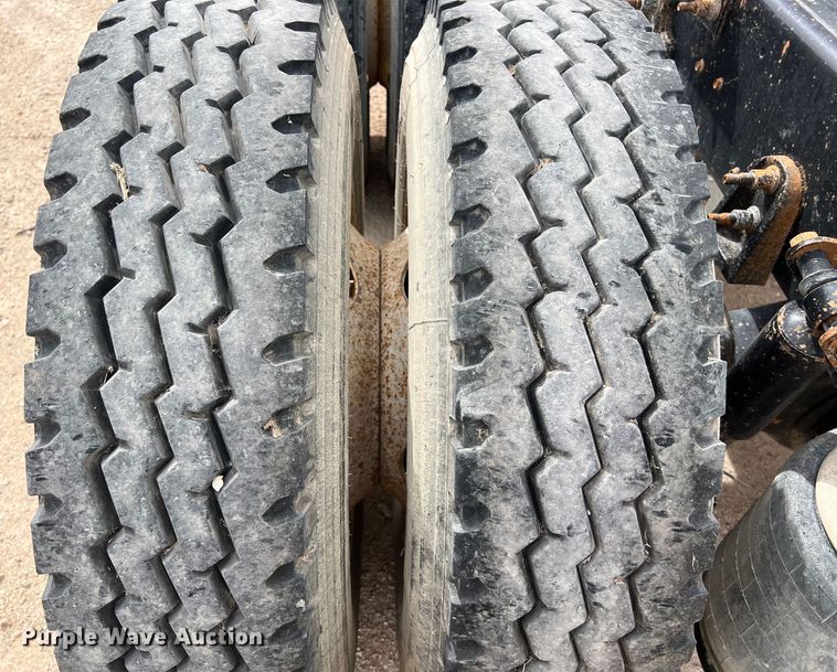 image for item DS3070 2012 International  Prostar semi truck