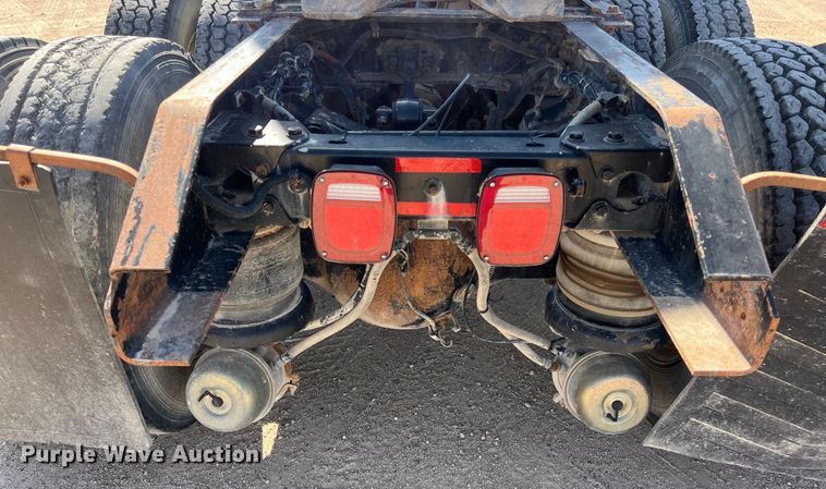 image for item DS3071 1998 Kenworth  W900 semi truck