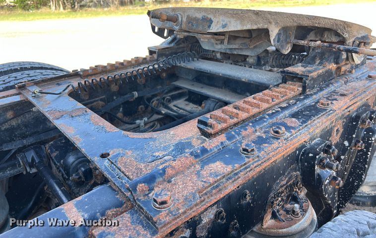 image for item DS3071 1998 Kenworth  W900 semi truck