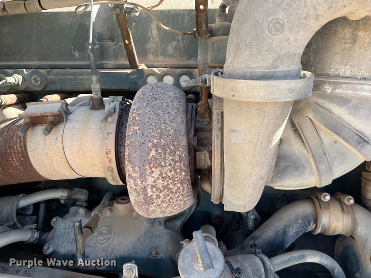 image for item DS3071 1998 Kenworth  W900 semi truck