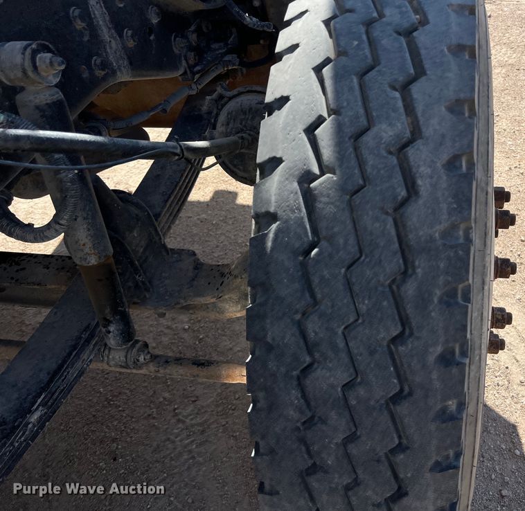 image for item DS3071 1998 Kenworth  W900 semi truck