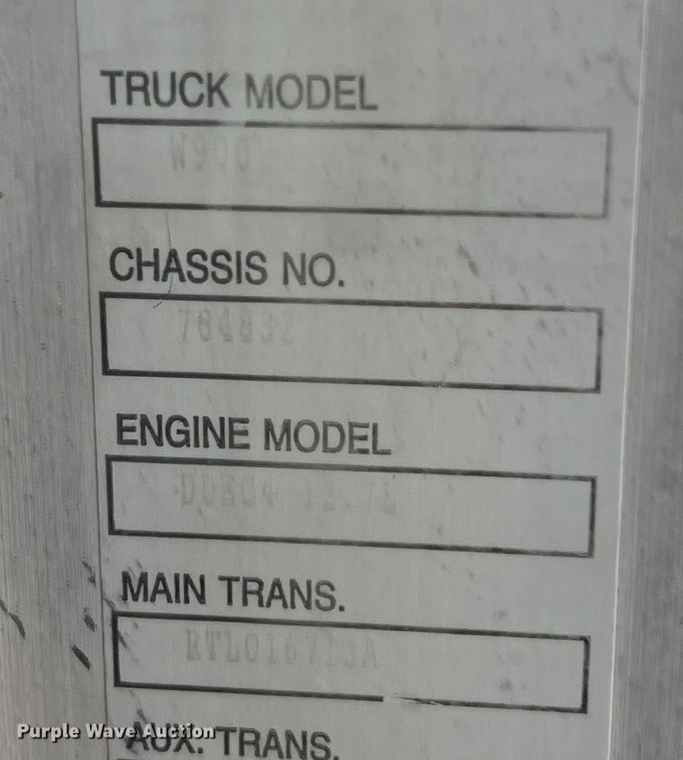 image for item DS3071 1998 Kenworth  W900 semi truck