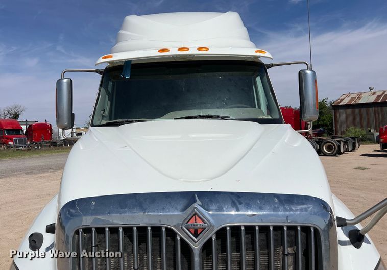 image for item DS3072 2013 International  ProStar Plus semi truck