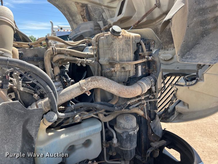 image for item DS3072 2013 International  ProStar Plus semi truck