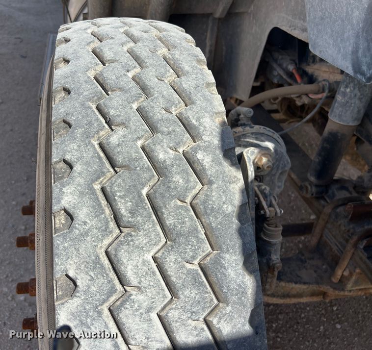 image for item DS3072 2013 International  ProStar Plus semi truck