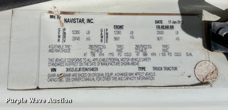 image for item DS3072 2013 International  ProStar Plus semi truck