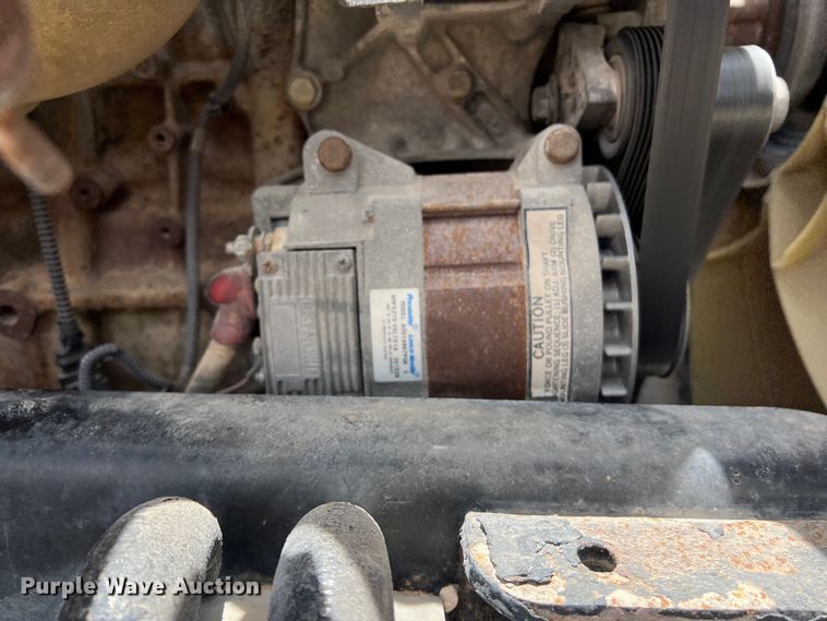 image for item DS3075 2010 Freightliner  Cascadia  semi truck