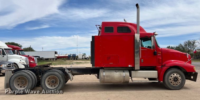 image for item DS3076 2007 International  9400i semi truck