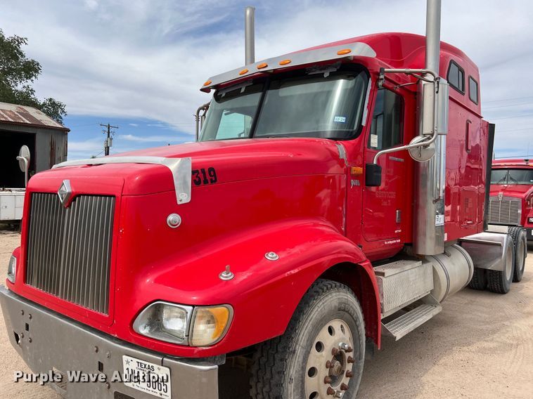 image for item DS3076 2007 International  9400i semi truck