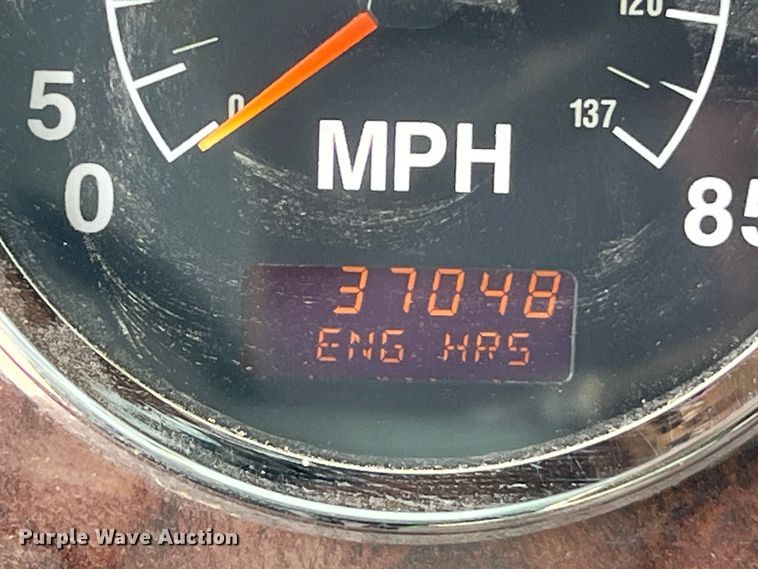 image for item DS3076 2007 International  9400i semi truck