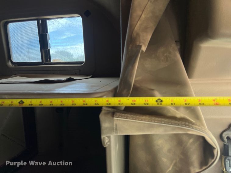 image for item DS3076 2007 International  9400i semi truck