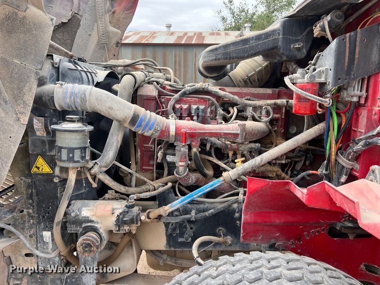 image for item DS3076 2007 International  9400i semi truck