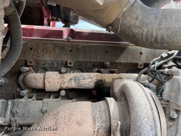 image for item DS3076 2007 International  9400i semi truck