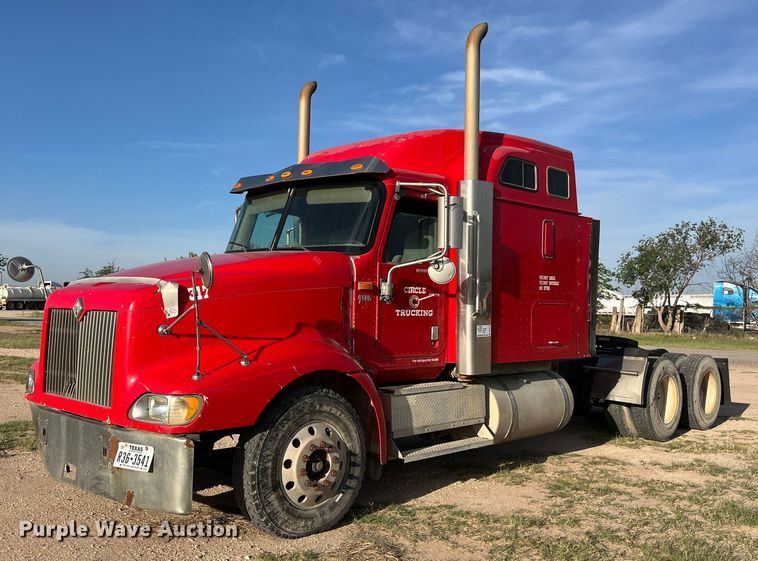 image for item DS3078 2007 International  9400i semi truck