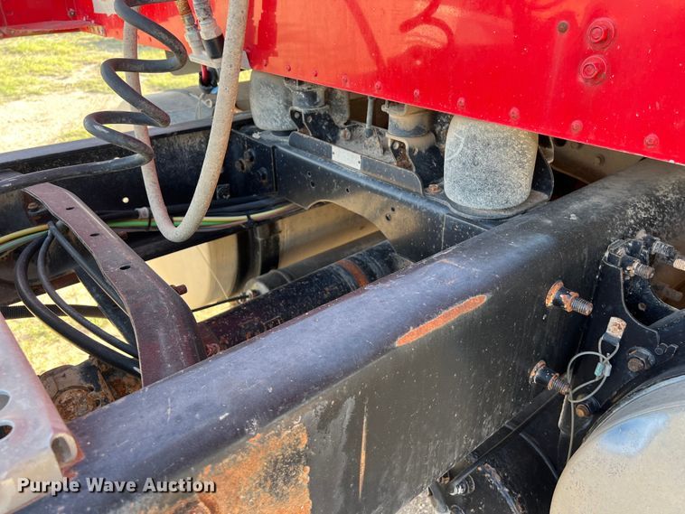 image for item DS3078 2007 International  9400i semi truck