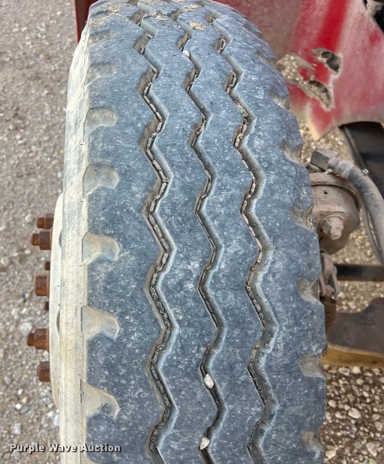 image for item DS3078 2007 International  9400i semi truck