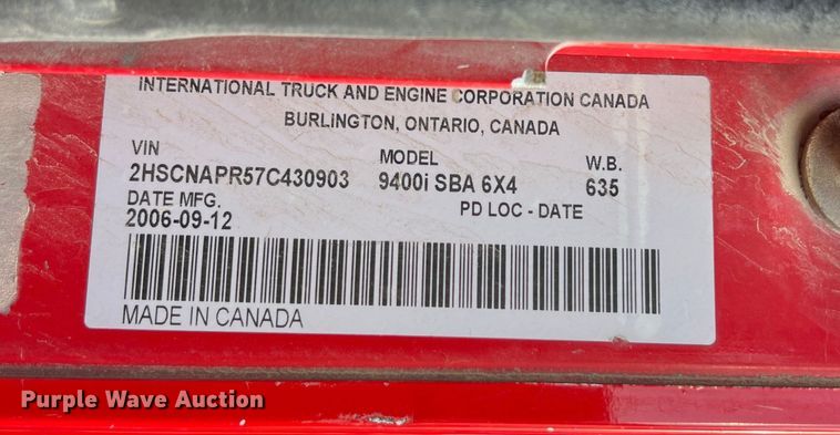 image for item DS3078 2007 International  9400i semi truck