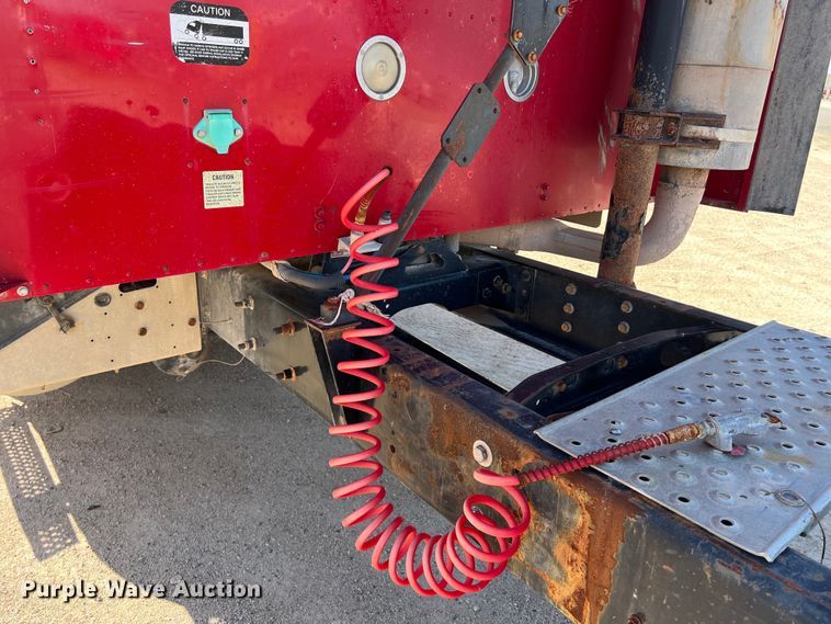 image for item DS3079 2006 International  9200i semi truck