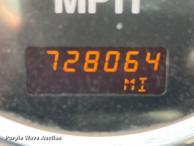 image for item DS3079 2006 International  9200i semi truck