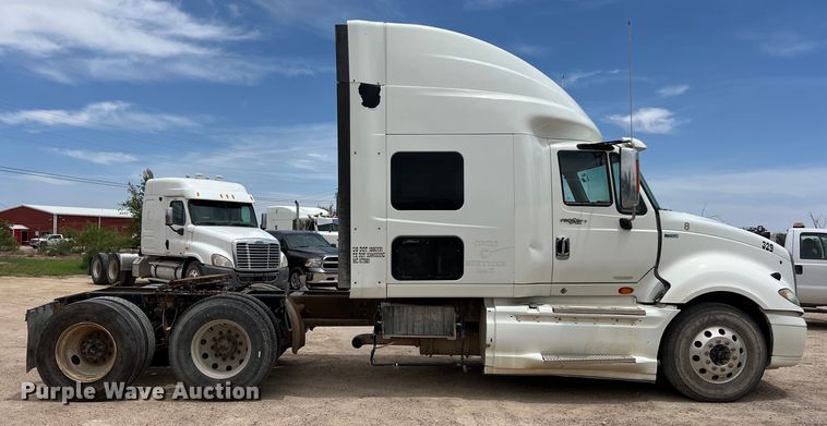 image for item DS3080 2012 International  ProStar Plus semi truck