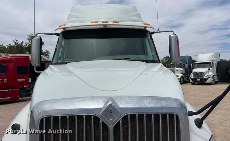 image for item DS3080 2012 International  ProStar Plus semi truck