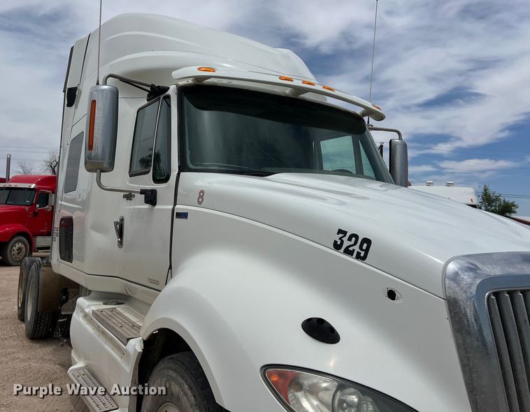 image for item DS3080 2012 International  ProStar Plus semi truck