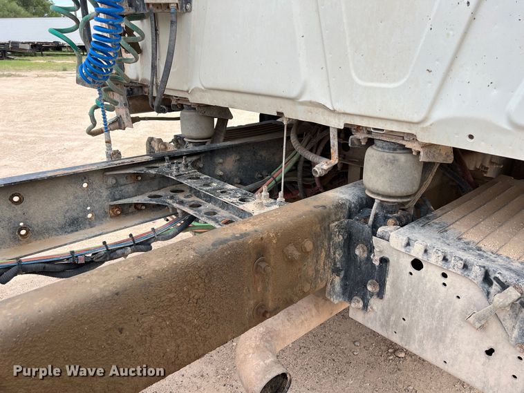 image for item DS3080 2012 International  ProStar Plus semi truck