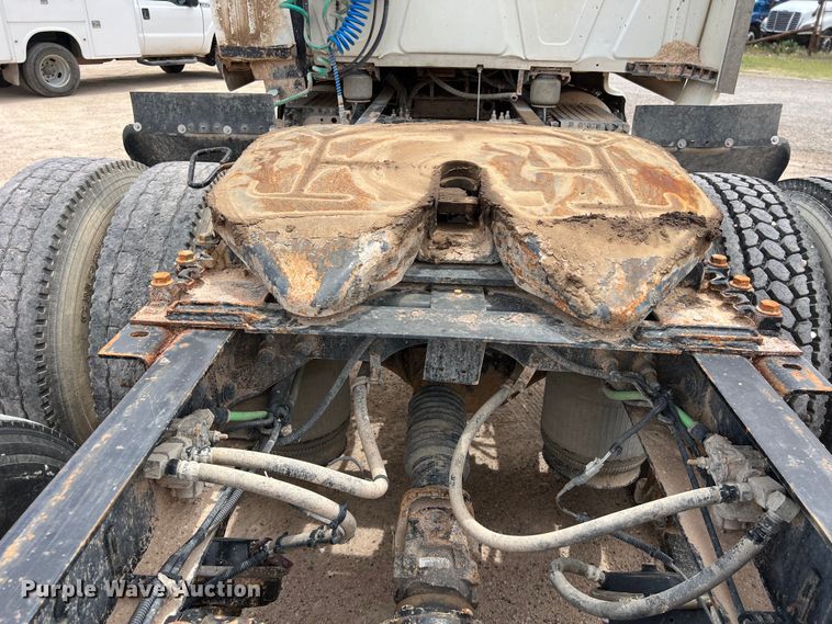 image for item DS3080 2012 International  ProStar Plus semi truck