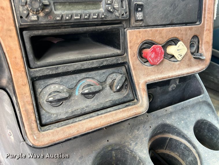 image for item DS3080 2012 International  ProStar Plus semi truck