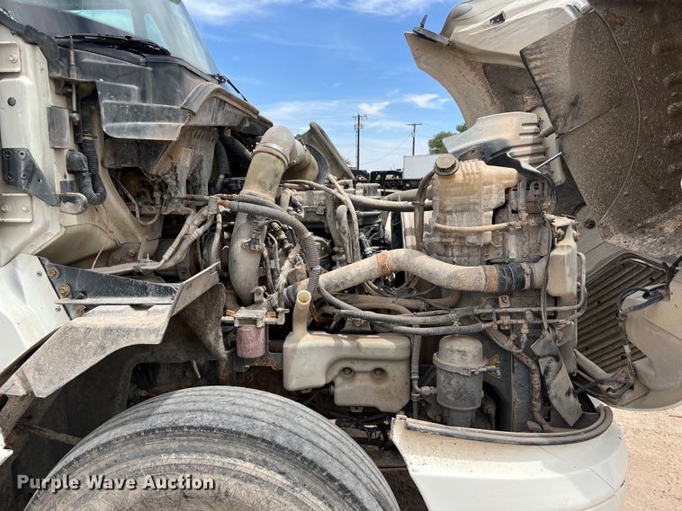 image for item DS3080 2012 International  ProStar Plus semi truck