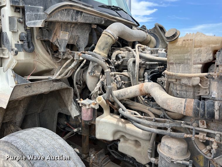 image for item DS3080 2012 International  ProStar Plus semi truck