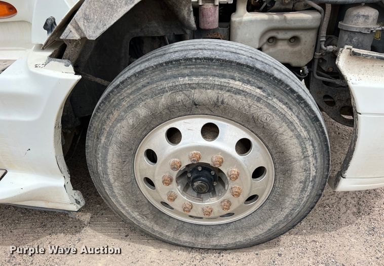 image for item DS3080 2012 International  ProStar Plus semi truck